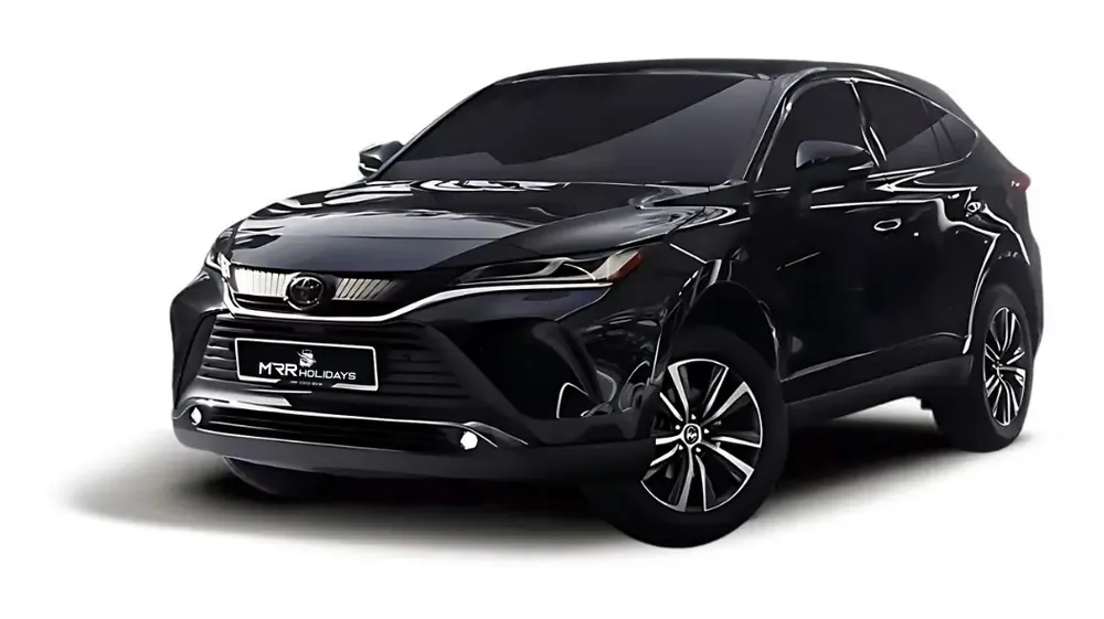 Toyota Harrier SUV hitam untuk disewa di Langkawi